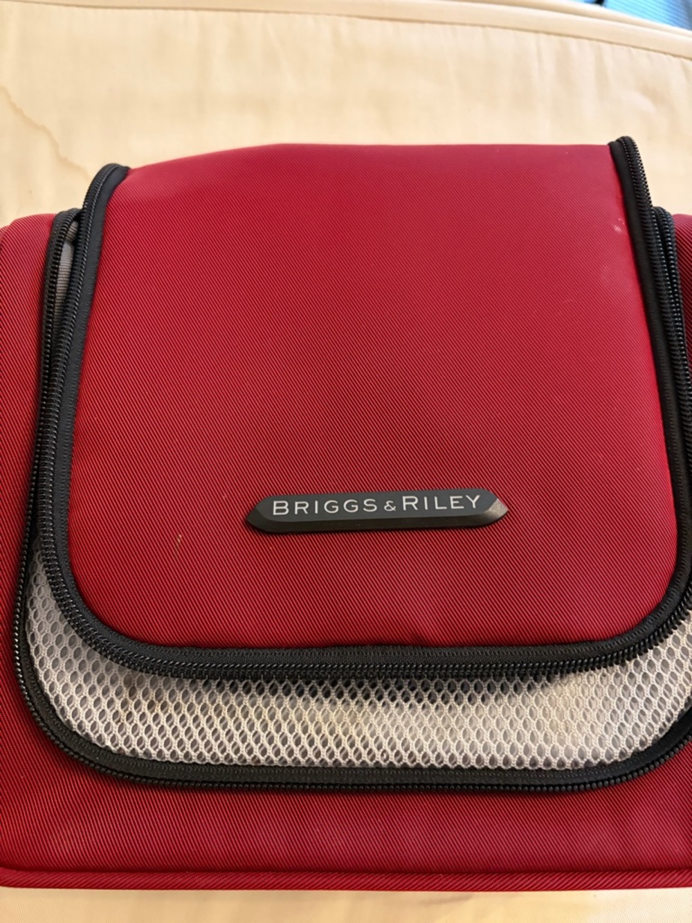 Briggs & Riley Red Women’s Travel Wash Bag Organizer